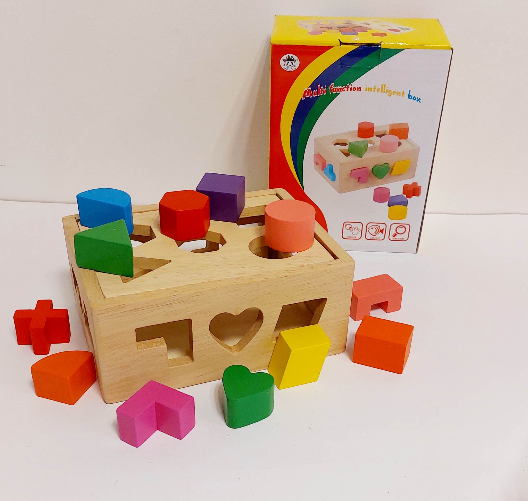 Drvena igracka za decu - kutija